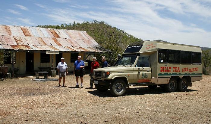 Chillagoe Tours - Your specialised air-conditioned 4WD vehicle