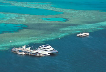 Hardy Reef Pontoon - Aerial view Great Barrier Reef pontoon Whitsundays