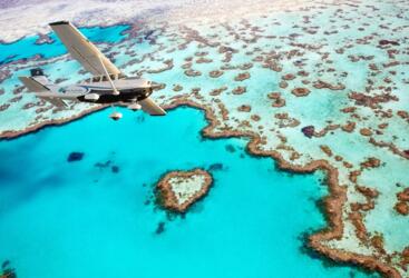 Whitsunday Scenic Flight - Heart Reef