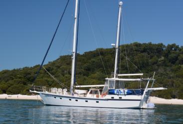 Sail the Whitsundays | Private Day Charter | Hamilton Island