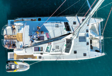 Whitsundays Sailing Holiday - Teak Decks