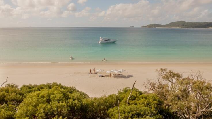 Private Charter Yacht Alani at Whitehaven Beach 
