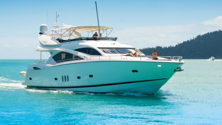 Whitsunday Yacht Charter - Luxury Whitsundays Charter Boat - Great Barrier Reef