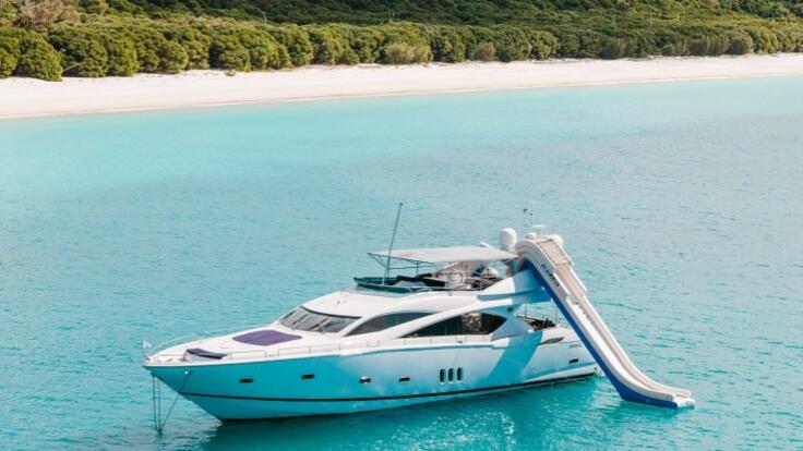 Private Charter Yacht Alani at Whitehaven Beach 