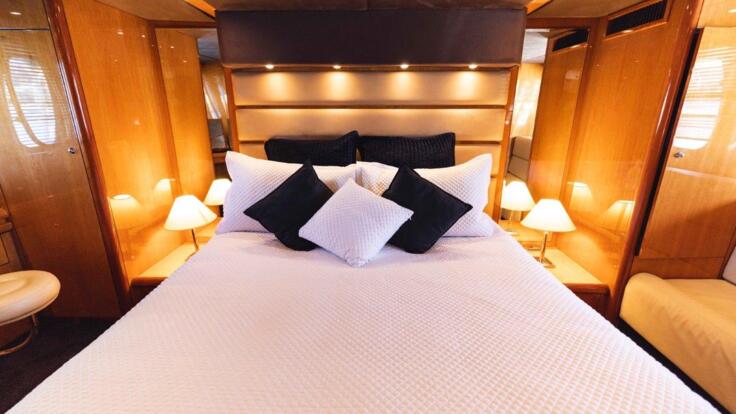 Whitsundays Luxury Yacht Charters | Overnight Charters 