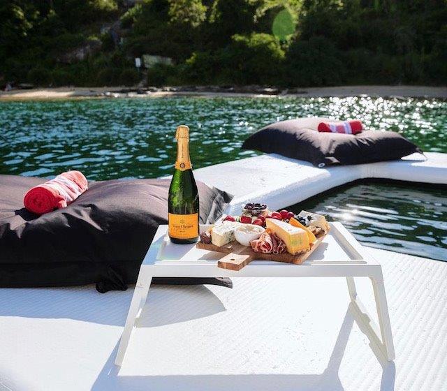 Whitsunday Luxury Boat Charters - Day Charters | Overnight Charters