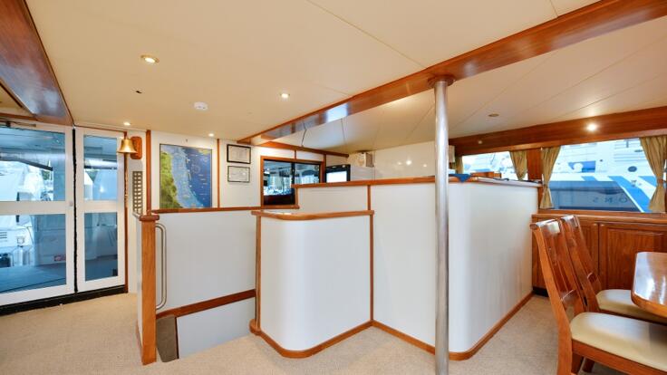 Private Yacht Charter Cairns - Bar in Salon