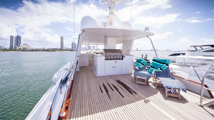 Port Douglas Superyacht Charters | Relax on the spacious sun deck 