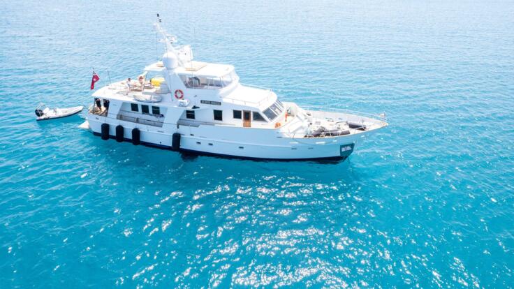 Port Douglas Superyacht Charters 