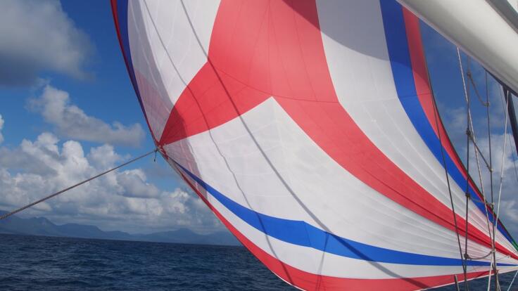 Yacht Charter Magnetic Island - Sailing Holiday