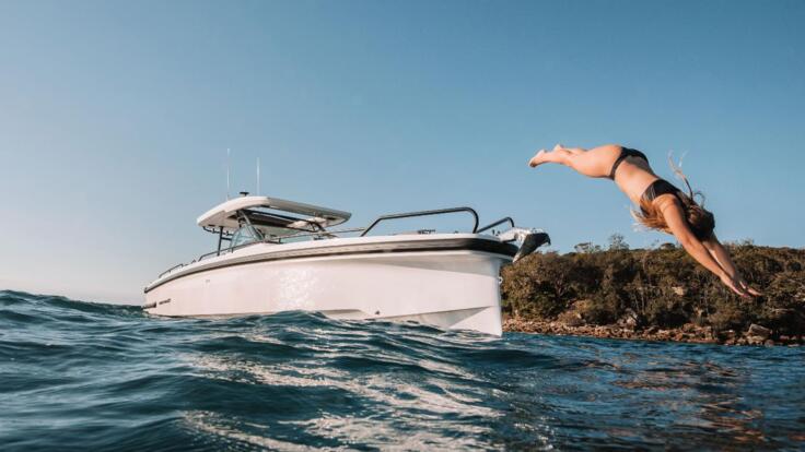 Deluxe Charter Boat Hamilton Island & Airlie Beach - spend the day relaxing, snorkelling, exploring the choice is yours