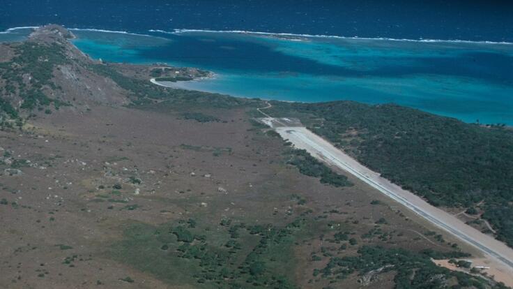 Lizard Island Scenic Flights & Tours - Landing Strip on Lizard Island 