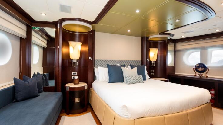 Luxury Yacht Charters Whitsundays - VIP Cabin - Full beam - Main Deck Forward of the galley