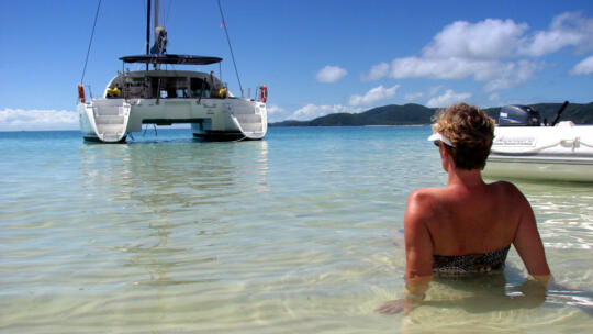 Whitsunday Yacht Charter - Adult only sailing tour in the Whitsundays - Great Barrier Reef Australia