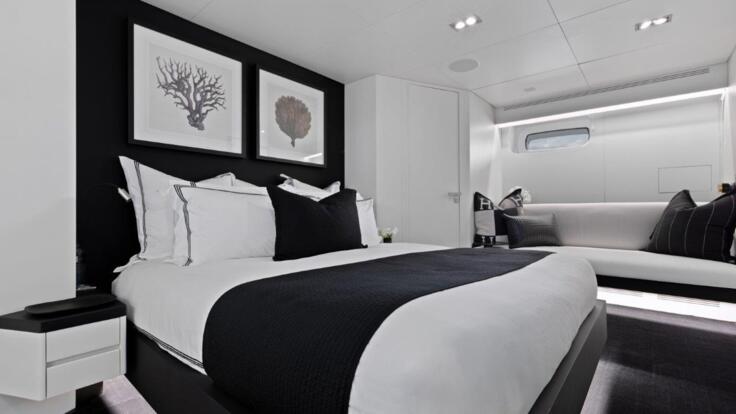 Superyacht Charter Great Barrier Reef - VIP Forward Stateroom