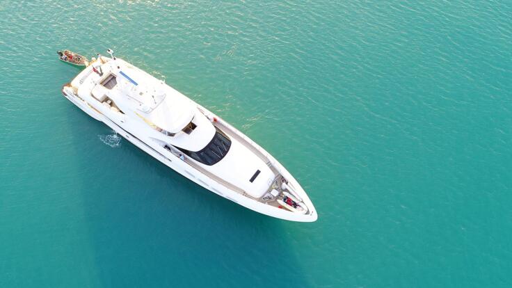 Superyacht Charters Great Barrier Reef - Aerial view of Superyacht 