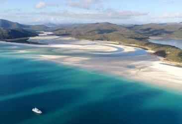 Whitsunday Superyacht Charter - Great Barrier Reef - Whitehaven Beach