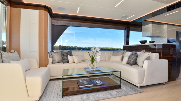 Hamilton Island Yacht Charters - Lounge