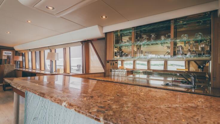 Whitsunday Luxury Yacht Charter - Downstairs Bar