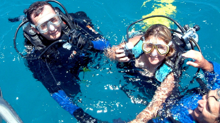 Try and introductory scuba dive on the Great Barrier Reef