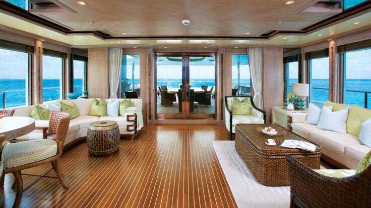 Whitsunday Luxury Yacht Charters - Bridge Deck Salon 