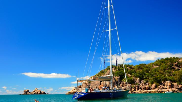 Magnetic Island, Sailing Tour, Townsville North Queensland
