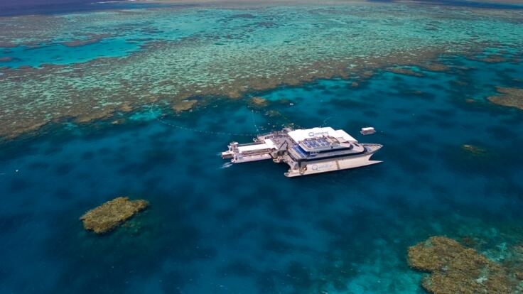 Quicksilver Great Barrier Reef Tour - Helicopter & Reef Combo - Pontoon