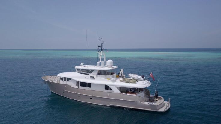 Superyacht charter Great Barrier Reef - Luxury Charter Yacht