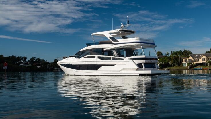 Whitsunday Yacht Charters - Luxury Cruiser