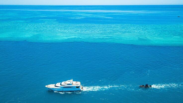 Yacht Charters Whitsundays - Heart Reef