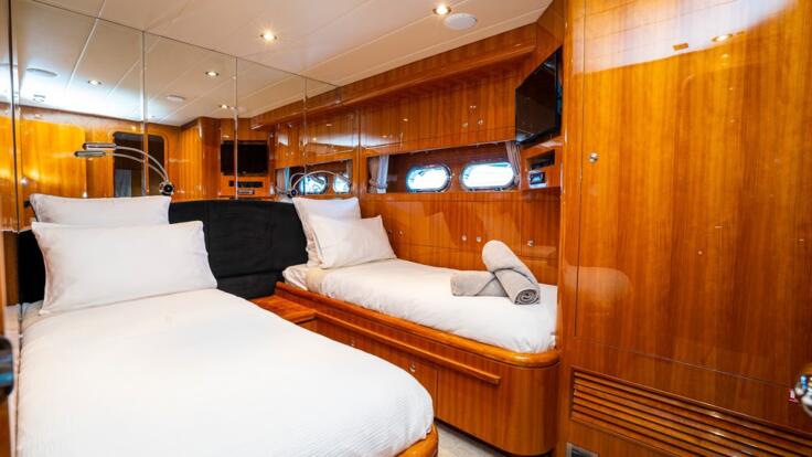 YOTSPACE superyacht charters - Twin Staterooms 