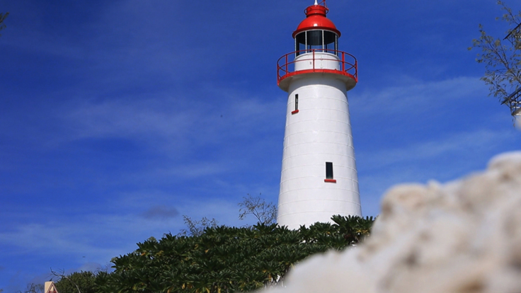 Lady Elliot Island Tours - Visit the Heritage listed lighthouse on Lady Elliot Island 